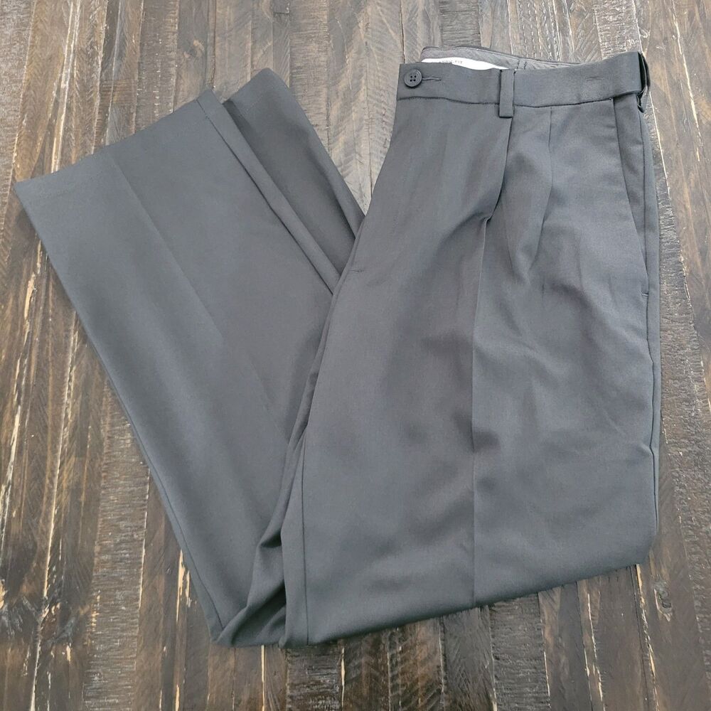 Haggar Cool 18 Pro Men’s Dress Pants 36x31 Classic Fit Black Stretch Comfort